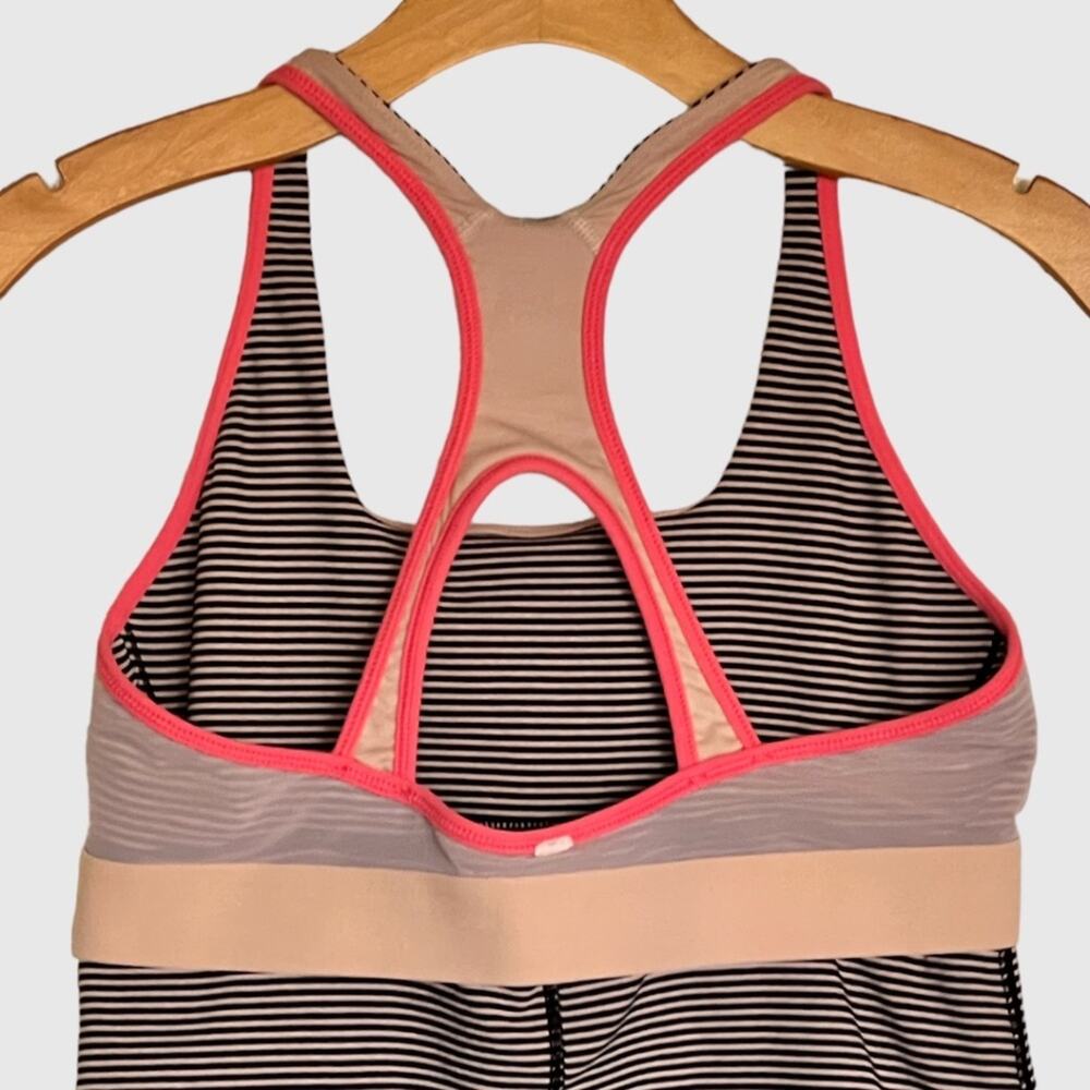 Lululemon Get Fit Keyhole Tank w/Shelf Bra - Picture 16 of 16